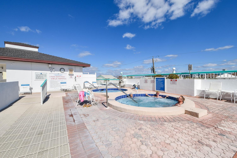 Sport & Beauty 5, Surfside Beach Resort, Walton