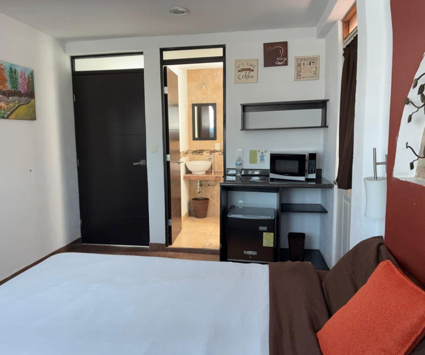 Others 2, Suites Aldama, Toluca