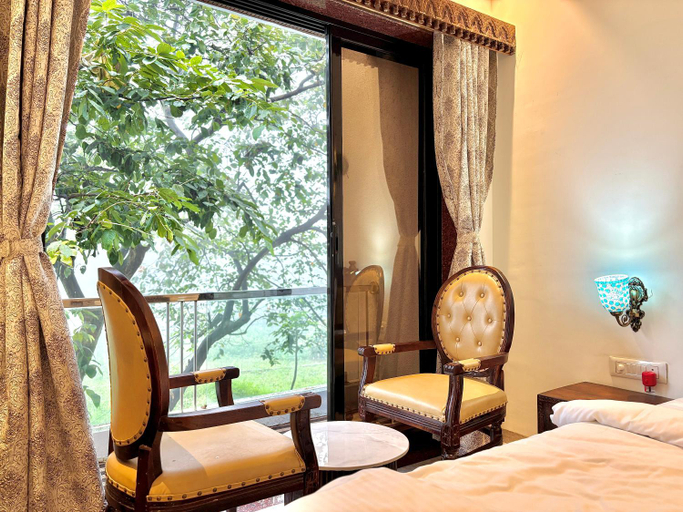 Bedroom 2, Misty Blues Resort & Villas, Pune