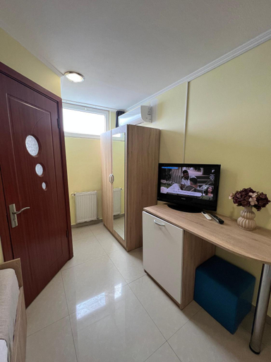 Others 3, Hotel Top Central, Municipiul Bucuresti