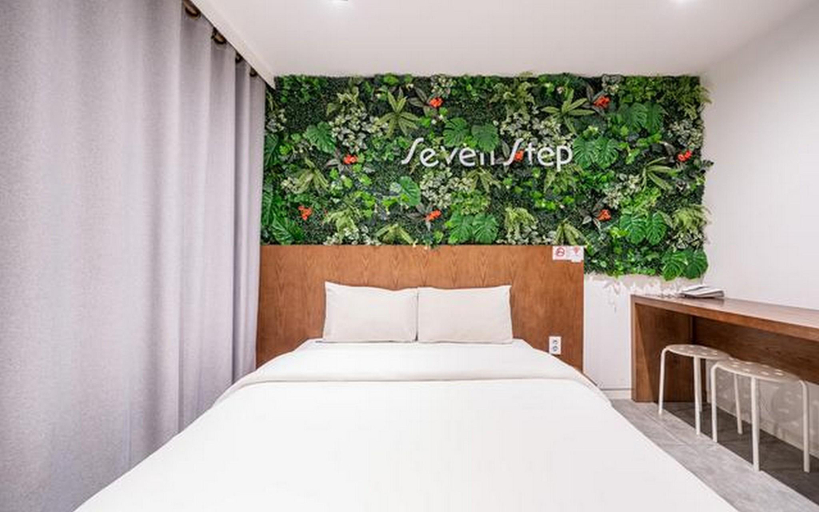 Bedroom 2, Hotel Seven Step, Gyeyang