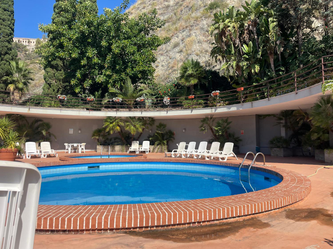 Sport & Beauty 2, Coco Noir Taormina Apartment, Messina