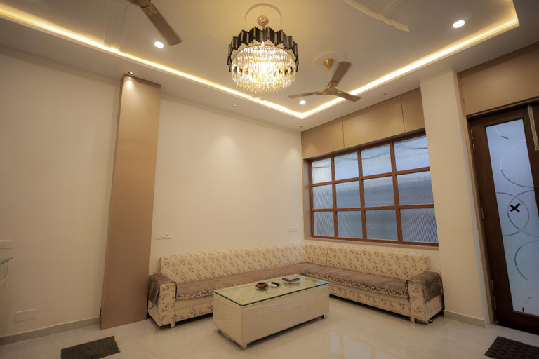 Others 5, Papaya Leaf Comfort Nathdwara, Rajsamand