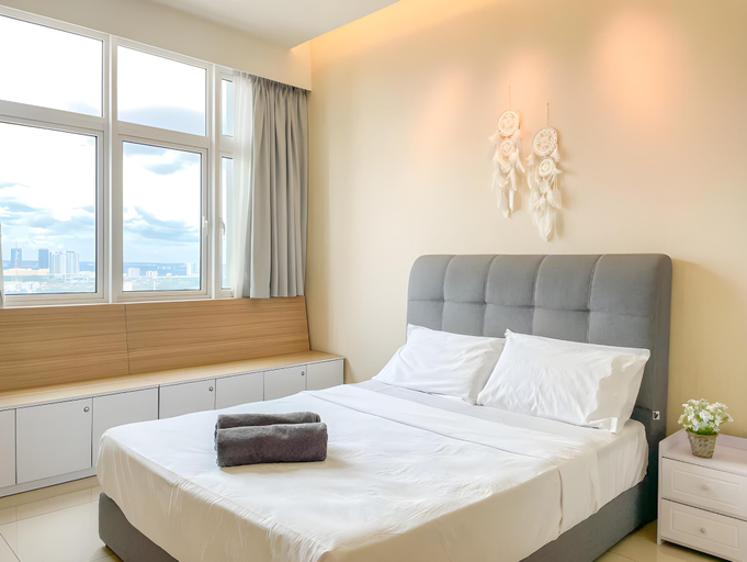 Bedroom 3, D'Light Suite by Nest Home【Twin Galaxy•Sky Pool】, Johor Bahru
