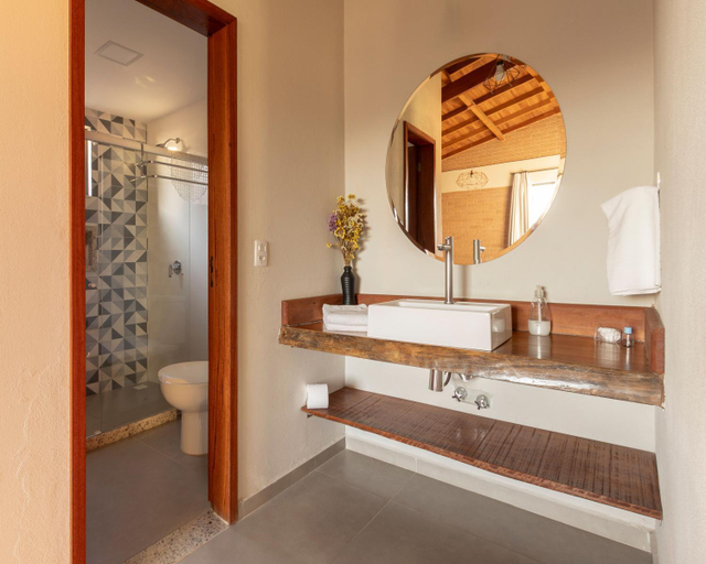 Bathroom 3, Villaggio Ronchi, Domingos Martins