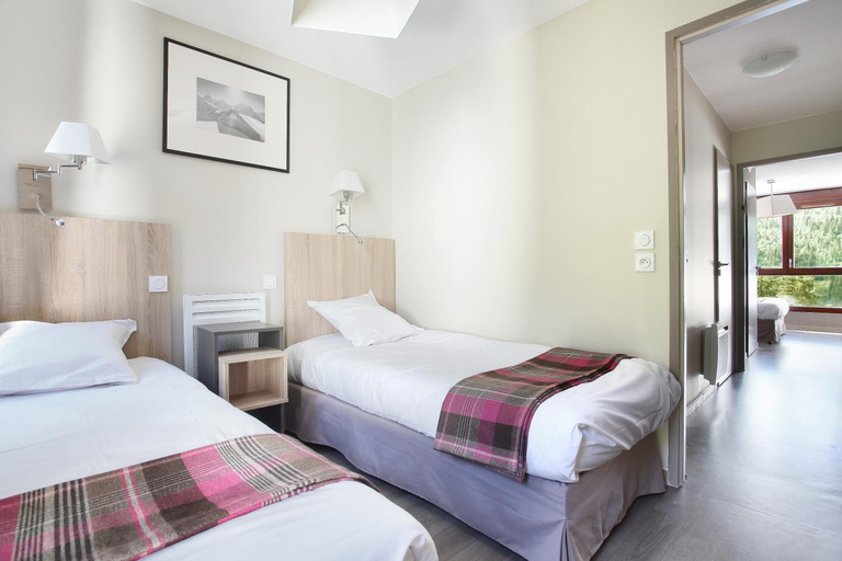 Bedroom 3, Residence Odalys Le Panoramic, Haute-Savoie