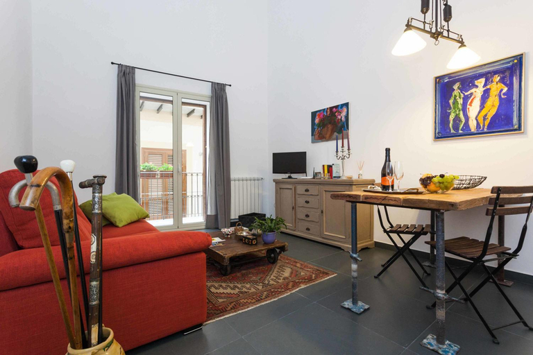 Others 4, Guascone Apartments, Palermo