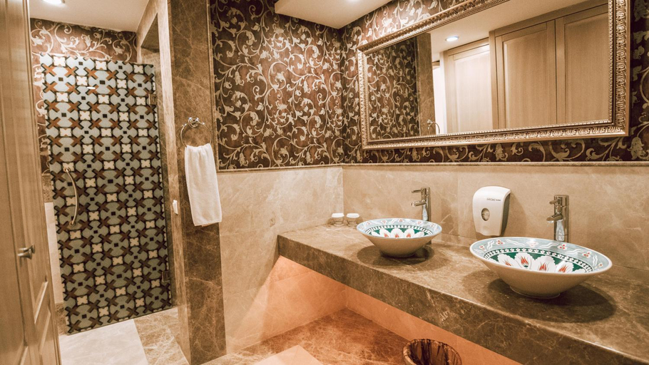 Bathroom 3, Sianji Well Being Resort, Bodrum