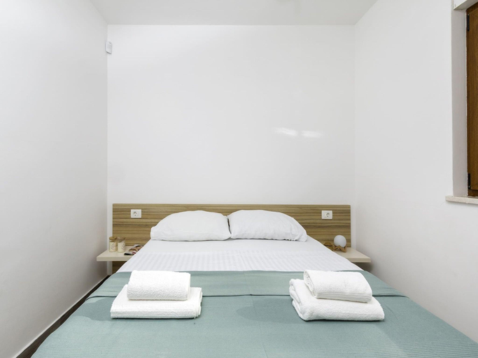 Bedroom 2, Apartment in Banjole near Volme Beach, Medulin