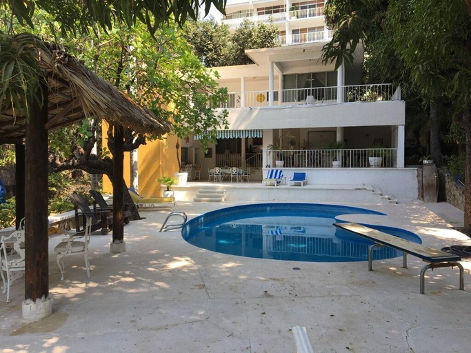 Others 3, Villa Covadonga, Acapulco de Juárez