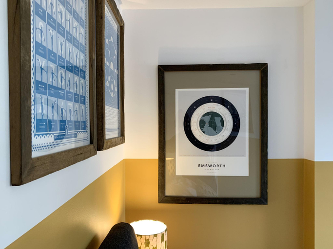 Others 5, The Blue Bell Inn, Hampshire