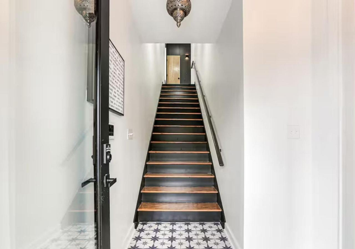 Others 5, Luxury 5 bedroom Villa with Rooftop, Orleans