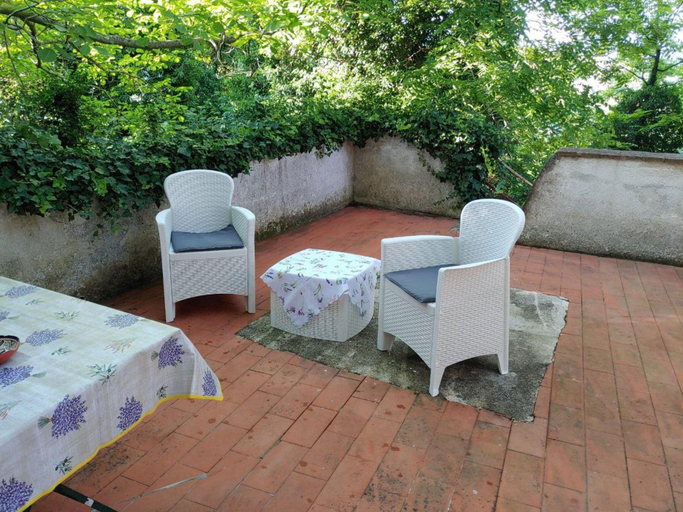 5, Apartment in Firenzuola near Lake Arezzo, Terni