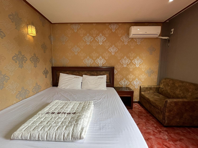 Others 3, Motel Alibaba, Busanjin