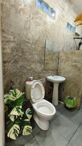 Bathroom 3, อินทนนท์ บ้านพักเล่าจู Inthanon Laoju House, Chom Thong