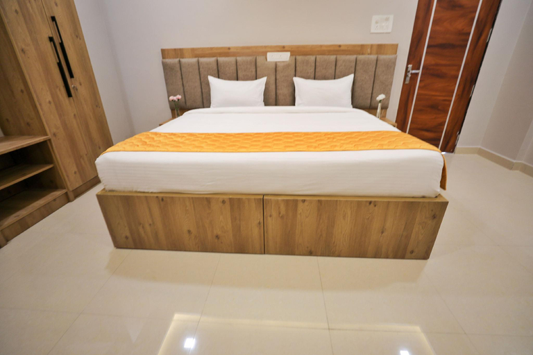 Bedroom 2, Hotel Ceasta, Hyderabad