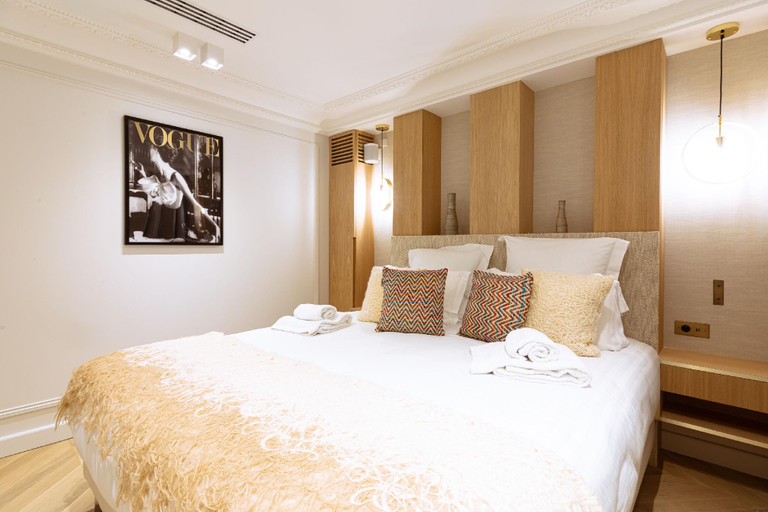 Bedroom 2, HIGHSTAY - Luxury Serviced Apartments - Louvre-Rivoli, Paris
