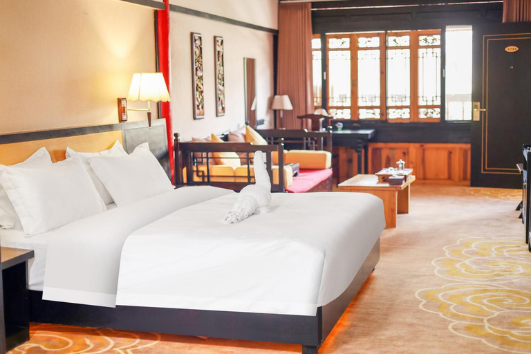 Bedroom 2, Lijiang Wangfu Hotel, Lijiang