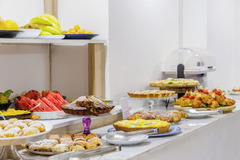Breakfast buffet 5, Sant'Angelo Station, Napoli