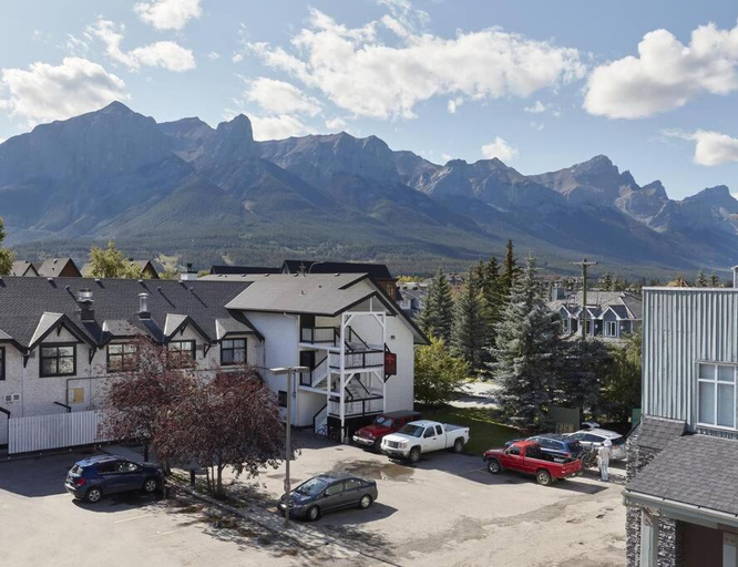 Exterior & Views 1, Sundance Suite - Beautiful Condo With Open Pool And Hot Tub, Division No. 15