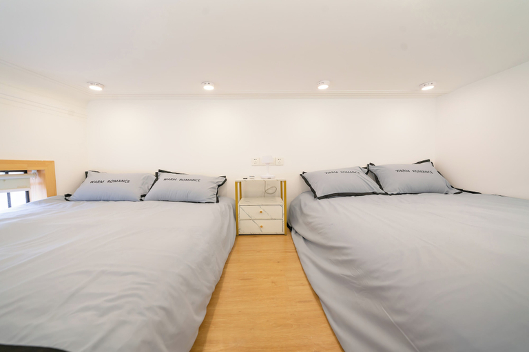 Room 4, Book and Bed - East Nanjing Road, Shanghai