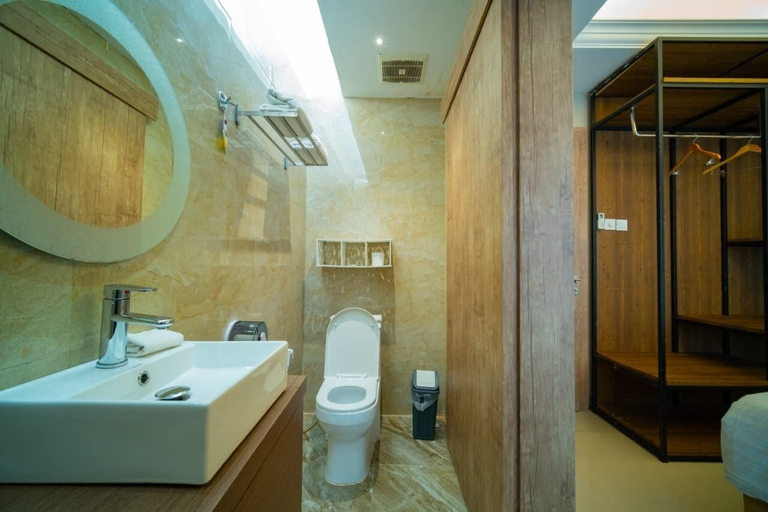 Bathroom 4, Danka@Taman Golf Residence, Batam