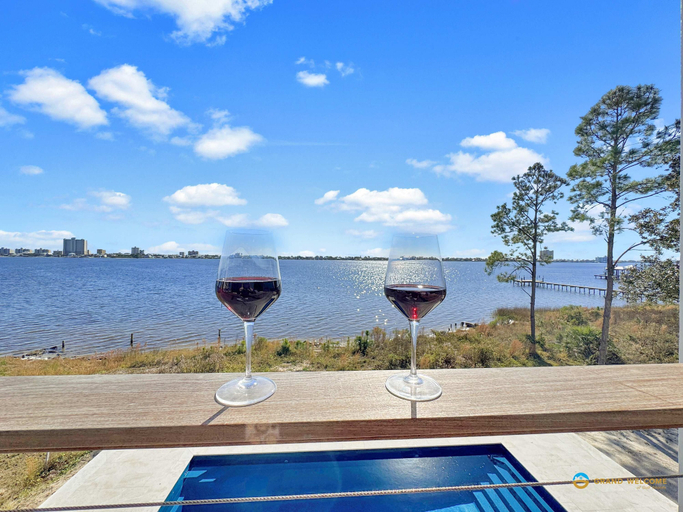 Property grounds 5, Waterfront Luxury Home for 10 Pool Fireplace, Baldwin