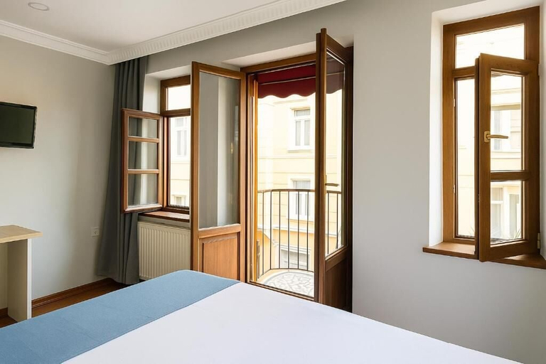 Room 5, PeraHomes, Beyoğlu