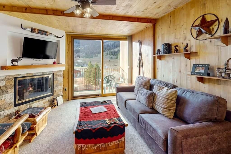 Living area 4, Summit House East 1 Bed Loft 2 Bath Shmb, Summit
