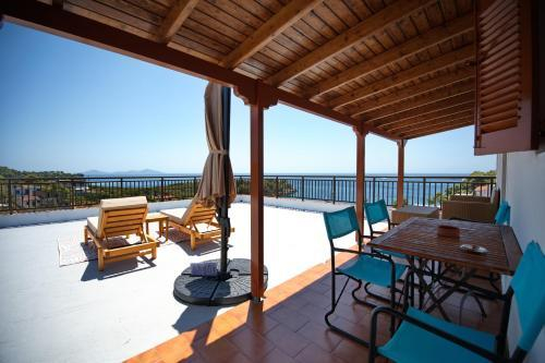Others 4, Villa Konstantinos, Thessaly