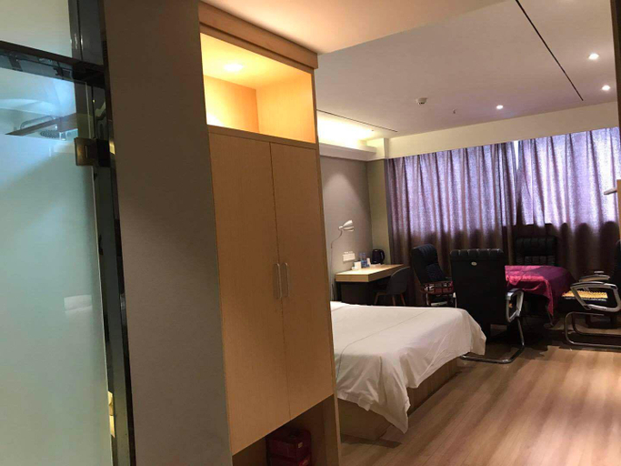 Bedroom 2, Super 8 Hotel Huanggang Xishi Bus Terminal, Huanggang