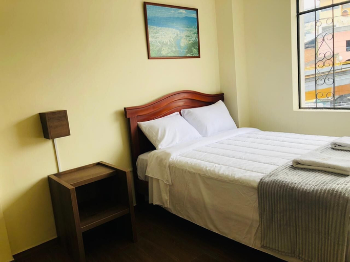 Room 4, Urban Colonial, Quito