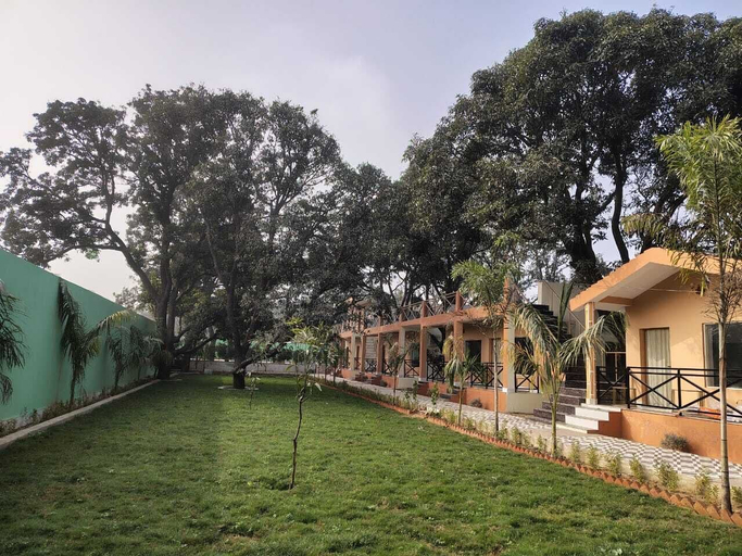 Property grounds 3, Royal Resort Siyana, Bulandshahr