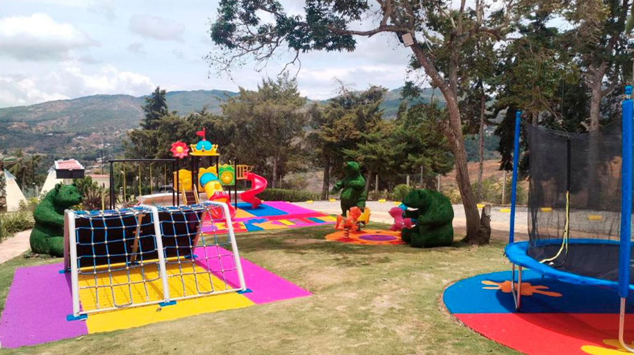 Property grounds 2, Hotel Pauche, Zapatoca