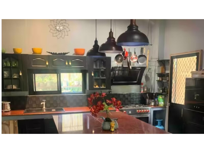 Kitchen 2, Spacious Beachfront House with Rooftop Deck in Macrohon, Philippines, Macrohon
