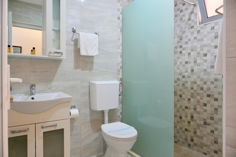 Bathroom 4, Hotel Halibas