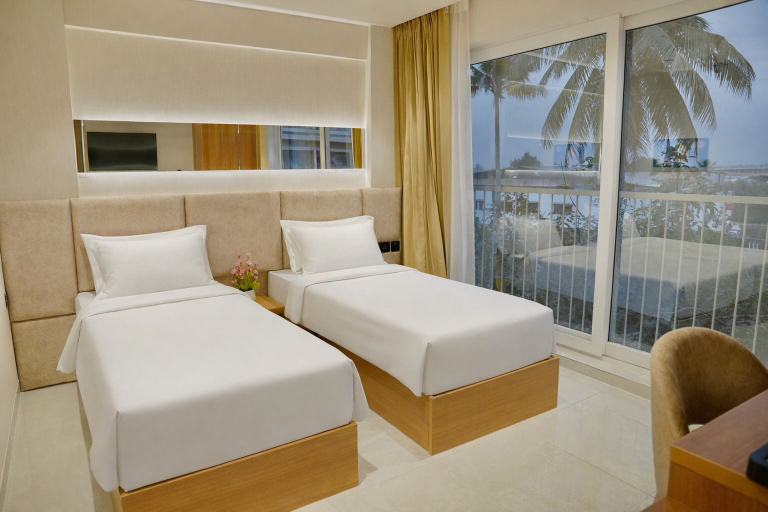 Room 2, HOTEL HANATA KOCHI, Ernakulam
