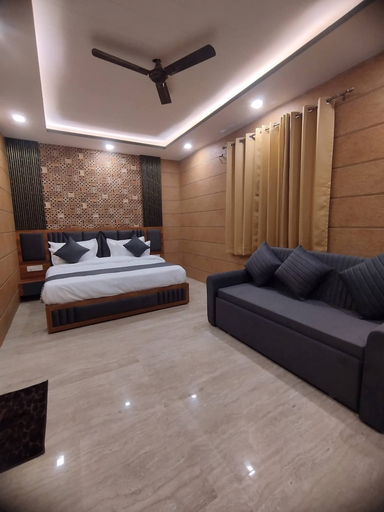 Room 3, Hotel Celestial Ganges, Garhwal