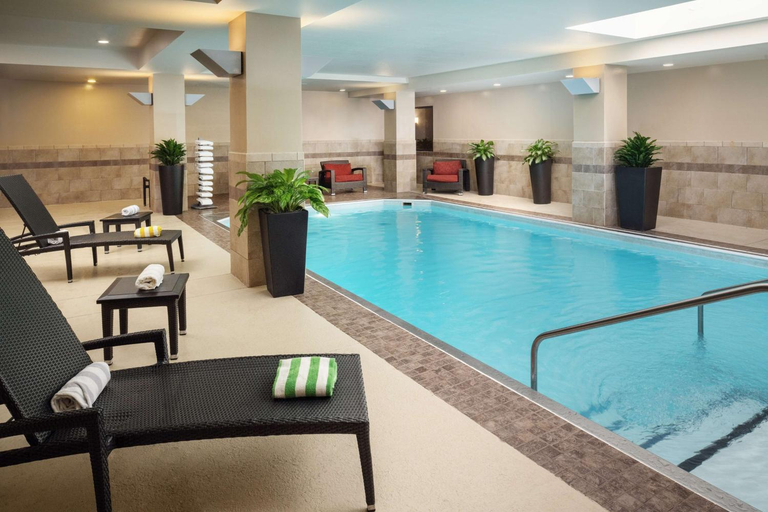 Sport & Beauty 2, Embassy Suites by Hilton St. Louis Downtown, Saint Louis