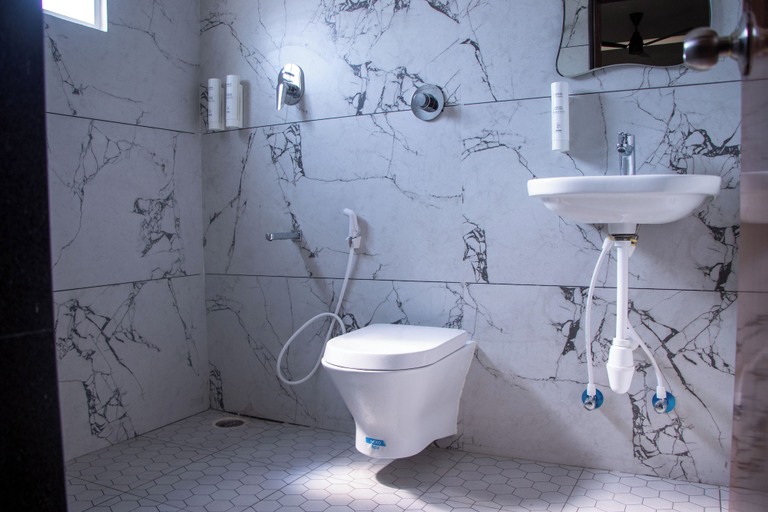 Bathroom 3, Twin Villa Luxury Stays, Chittoor