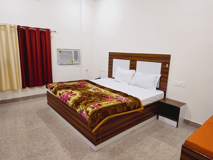 Bedroom 3, Shree Venkatesh Niliyam 300 M Ram Temple, Faizabad