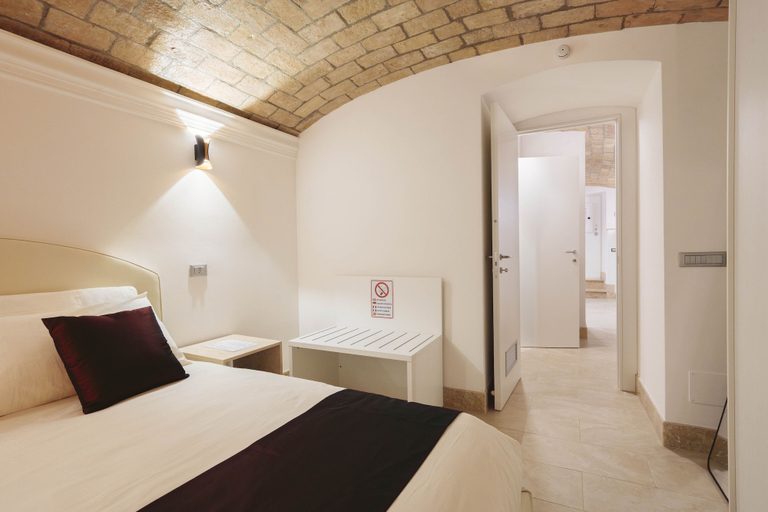 Room 4, Domus Mariani - Cremera by Ghor, Rome