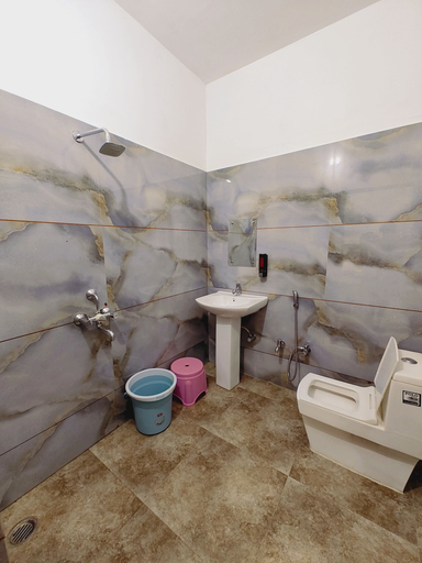 Bathroom 4, Shree Venkatesh Niliyam 300 M Ram Temple, Faizabad
