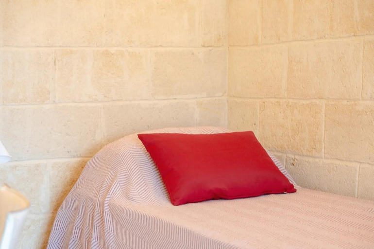 Others 5, Antico Casolare P. P., Lecce