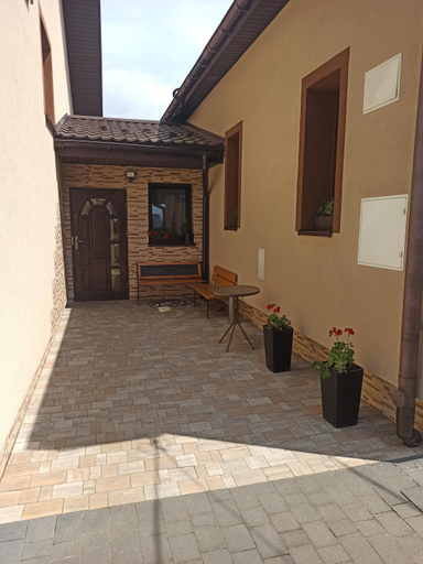 Others 5, Agroturystyka u Tadka, Gorlice