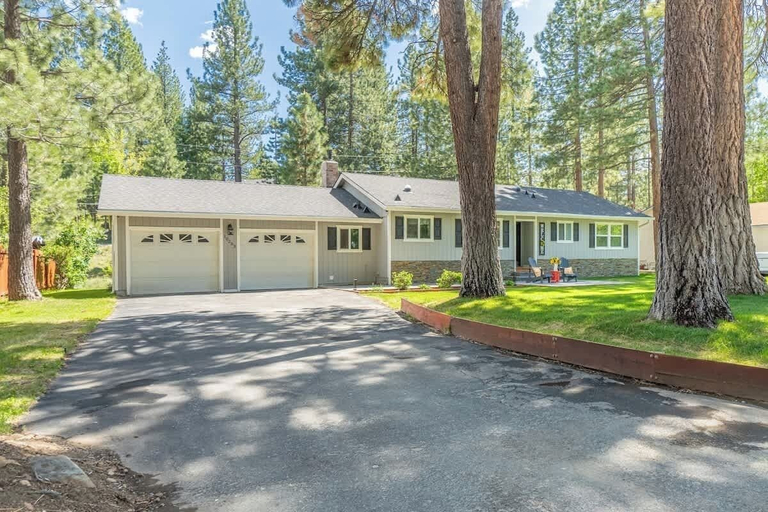 Exterior 3, Truckee Mountain Retreat Family Friendly 3BR 2BA, Nevada