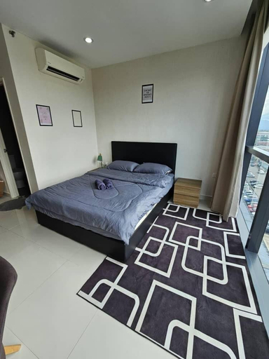 Bedroom 2, Regatta, Kozi Square, Kuching
