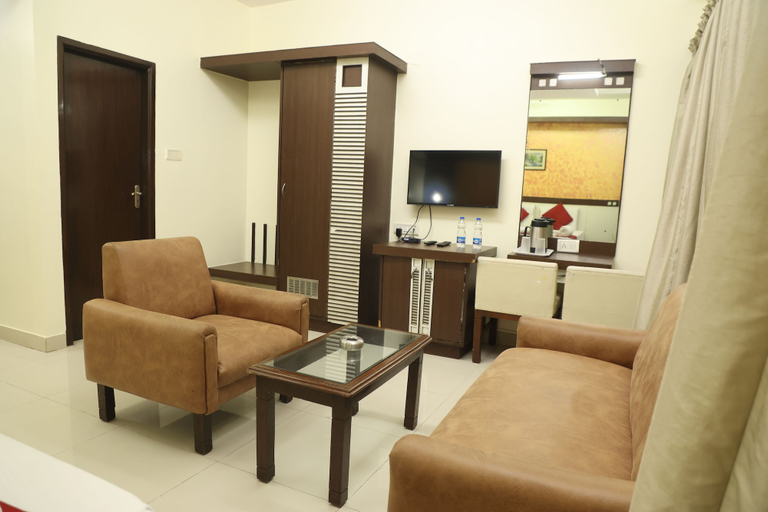 Room 4, New Golden Residency, Bangalore