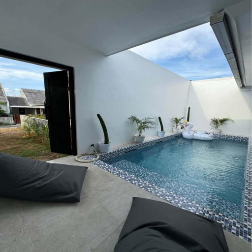 Outdoor pool 3, Blessing Villa Complex Nusa Dua, Badung