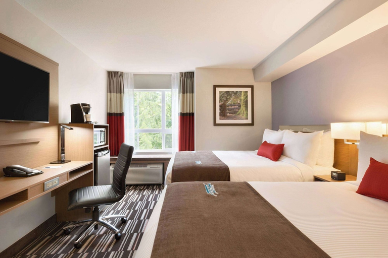 Bedroom 2, Microtel Inn & Suites by Wyndham Oyster Bay, Cowichan Valley